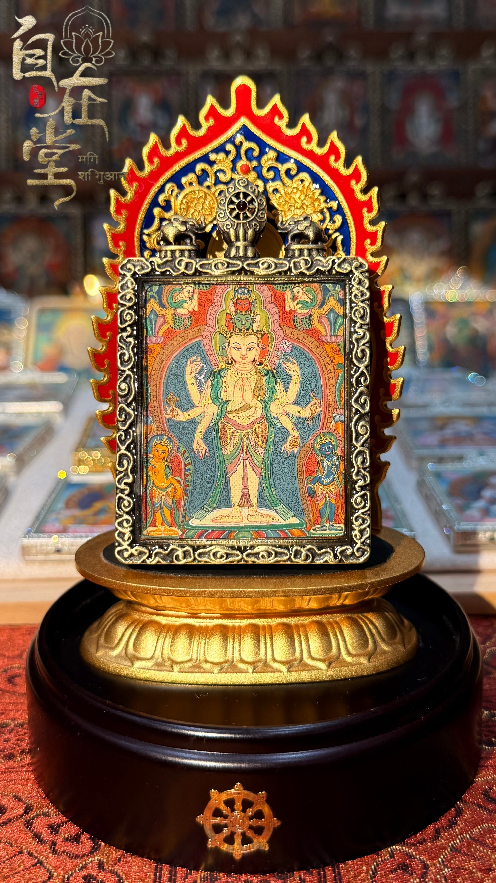 雪域三怙主八臂十一面觀音三尊（文殊菩薩，金剛手菩薩）｜齊崗畫派｜次仁羅傑（4×5 cm 小扎卡）